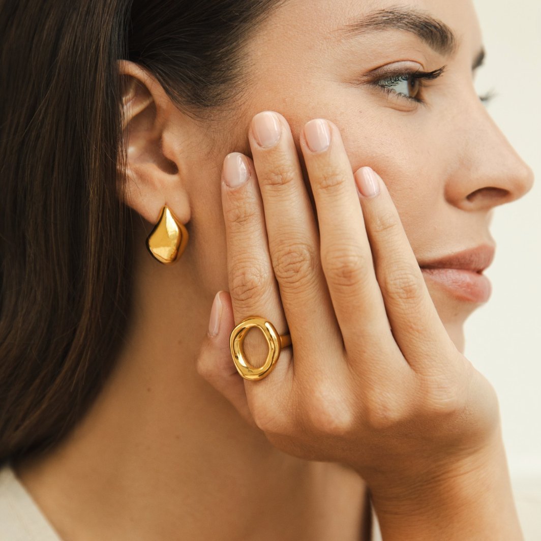 Dahlia Loop Gold Ring - NAVALLIRing