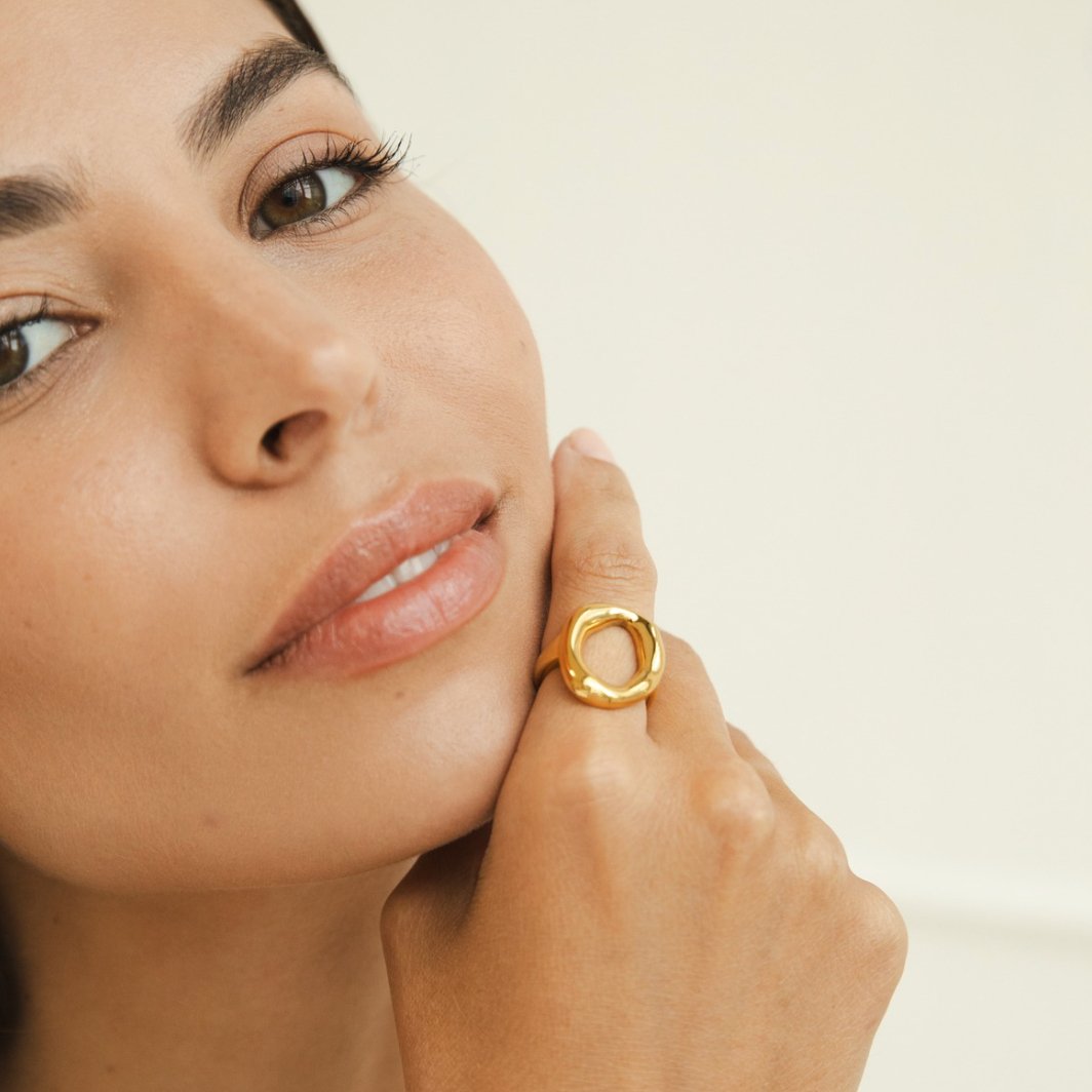 Dahlia Loop Gold Ring - NAVALLIRing