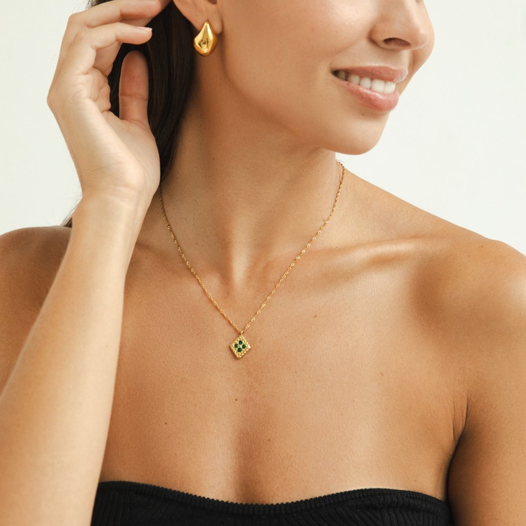 Giselle Emerald Necklace - NAVALLINecklace