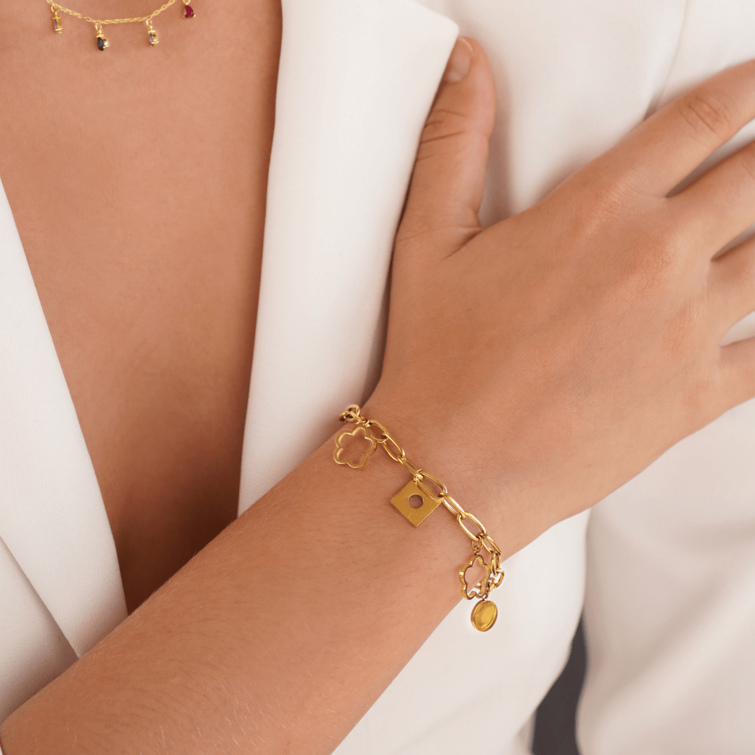 Lucky Daisy Charm Bracelet - My StoreBracelet