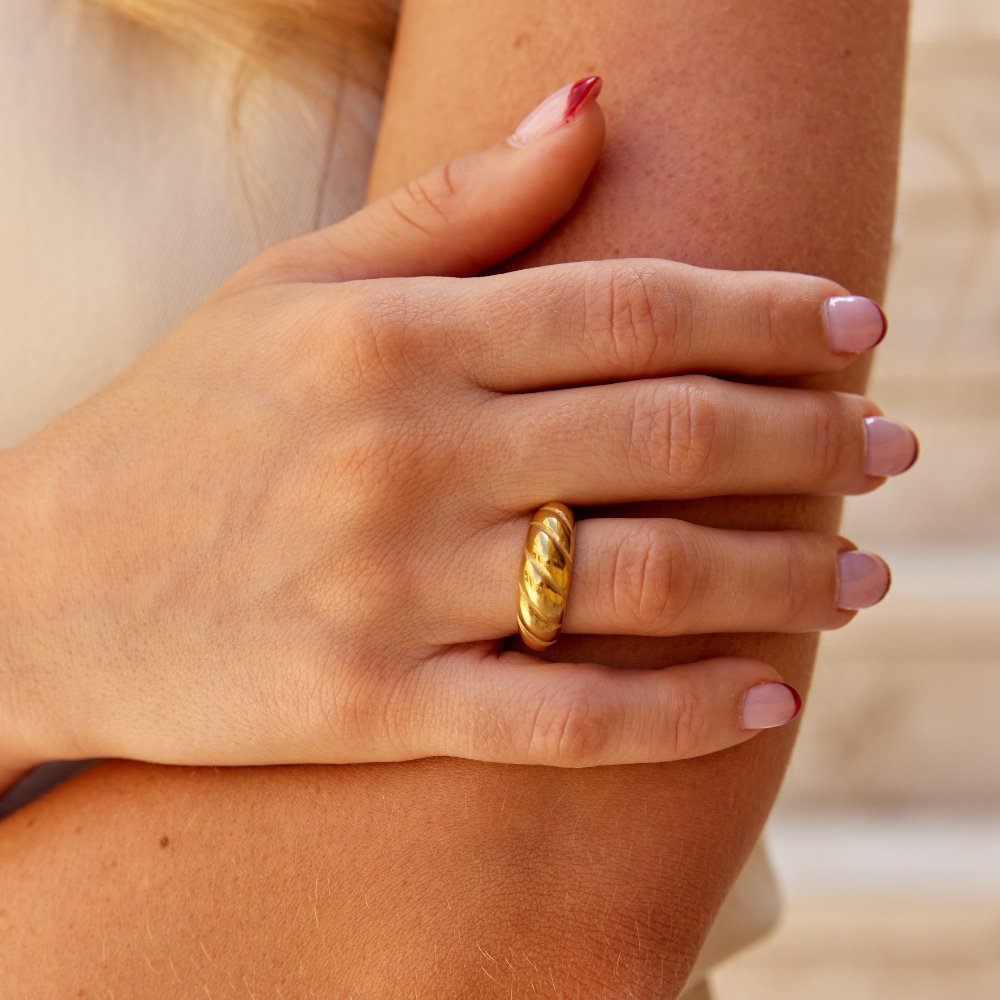 Una Croissant Ring - NAVALLIRing