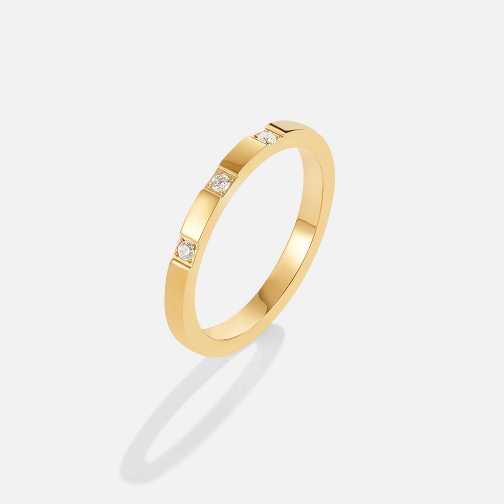 Xiomara Crystal Ring - NAVALLIRing