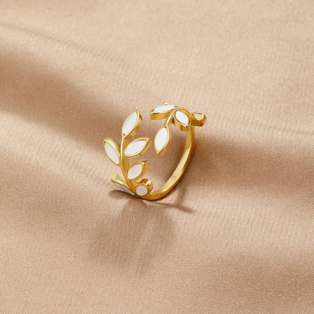 Yara Leaf Ring - NAVALLIRing