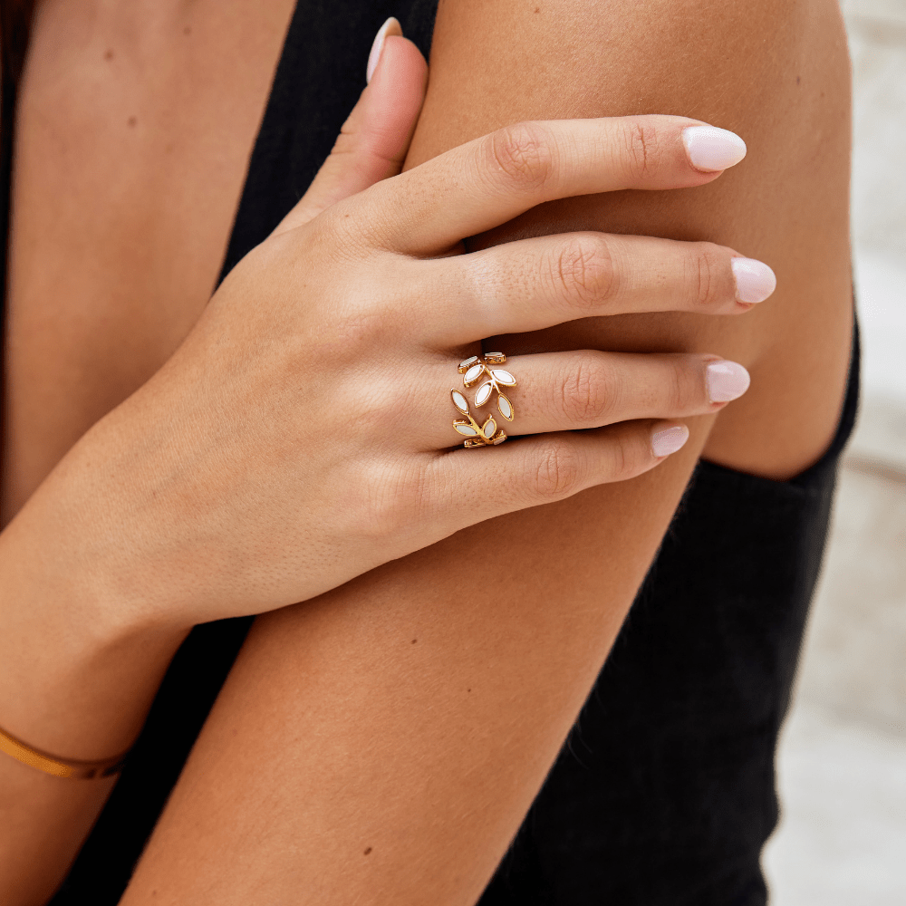 Yara Leaf Ring - NAVALLIRing