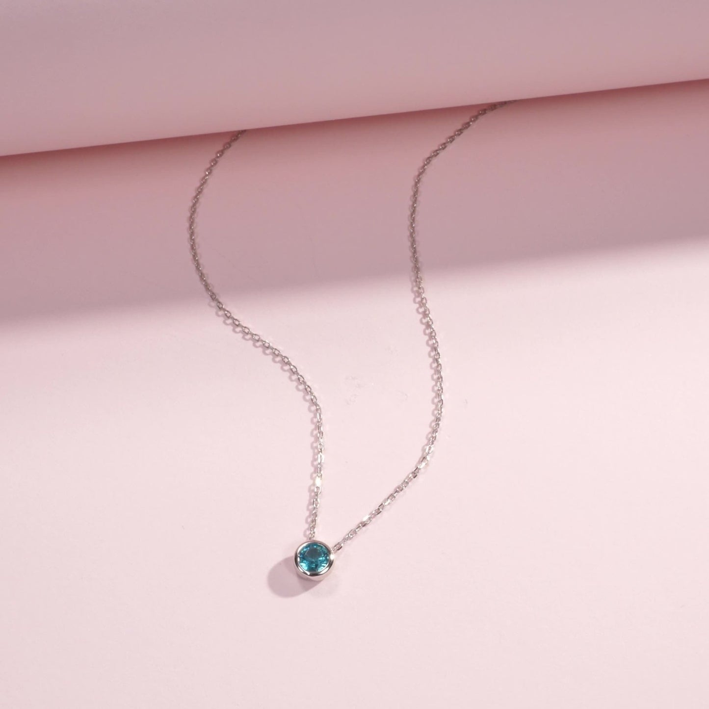 Amira Silver Pendant Necklace - NAVALLI