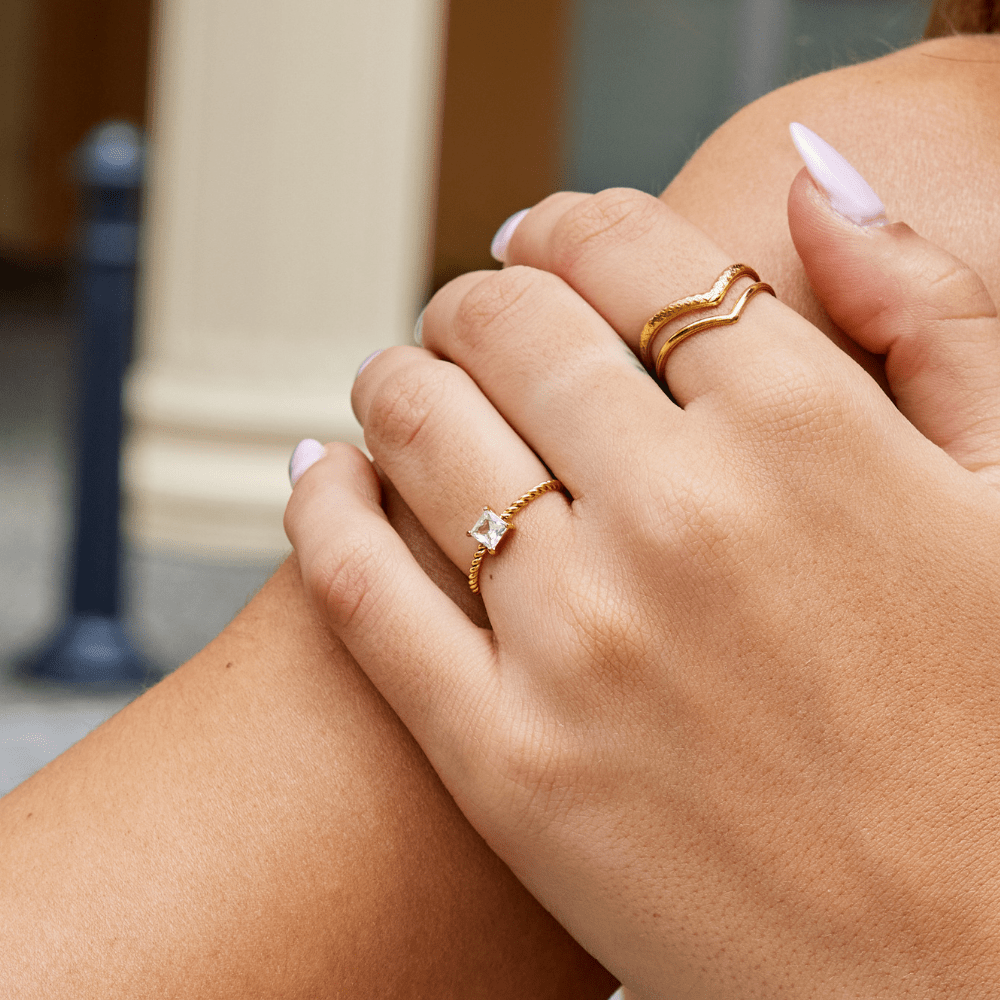 Ana Crystal Ring - Ring - US 6 | UK L - 1