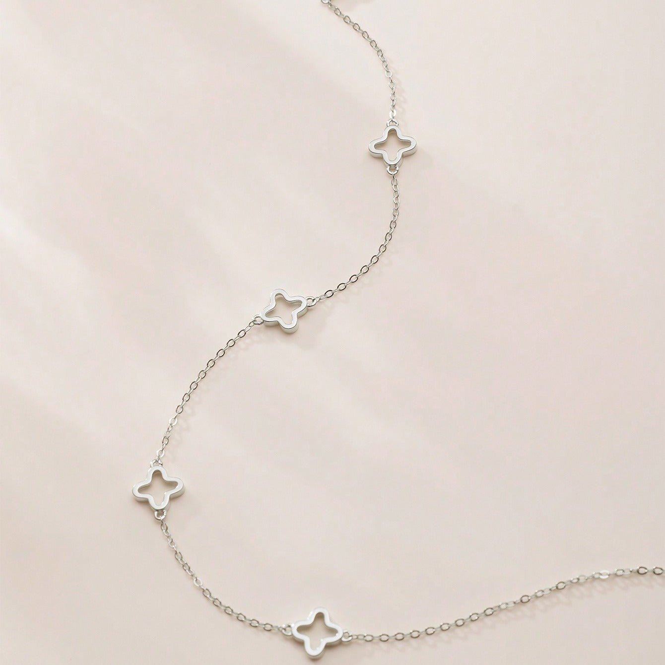 Anaïs Clover Necklace - Necklaces - Gold - 3