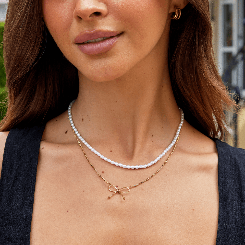 Anika Delicate Bow Necklace - Necklace - 1
