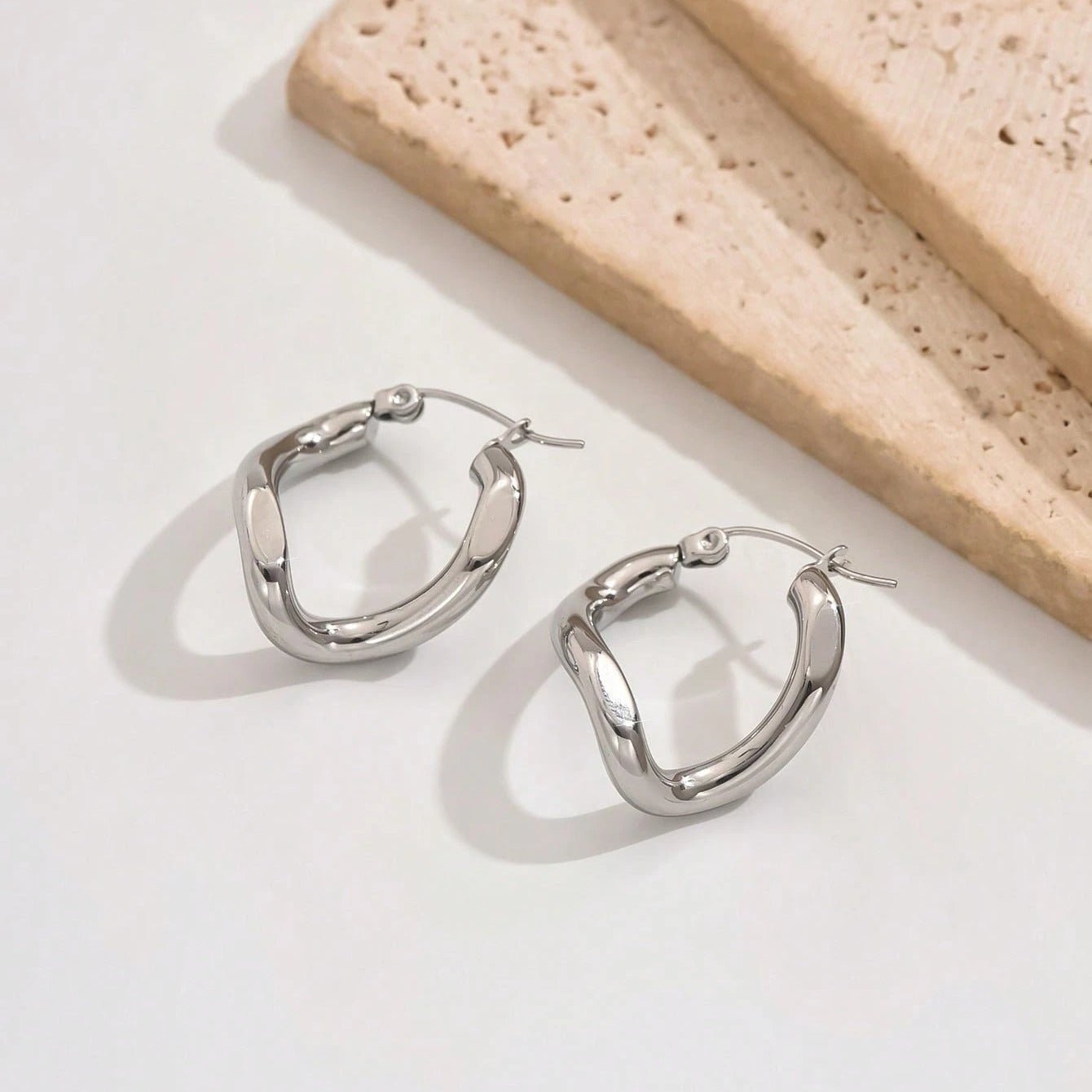 Cleo Hoop Earrings - Gold - 6