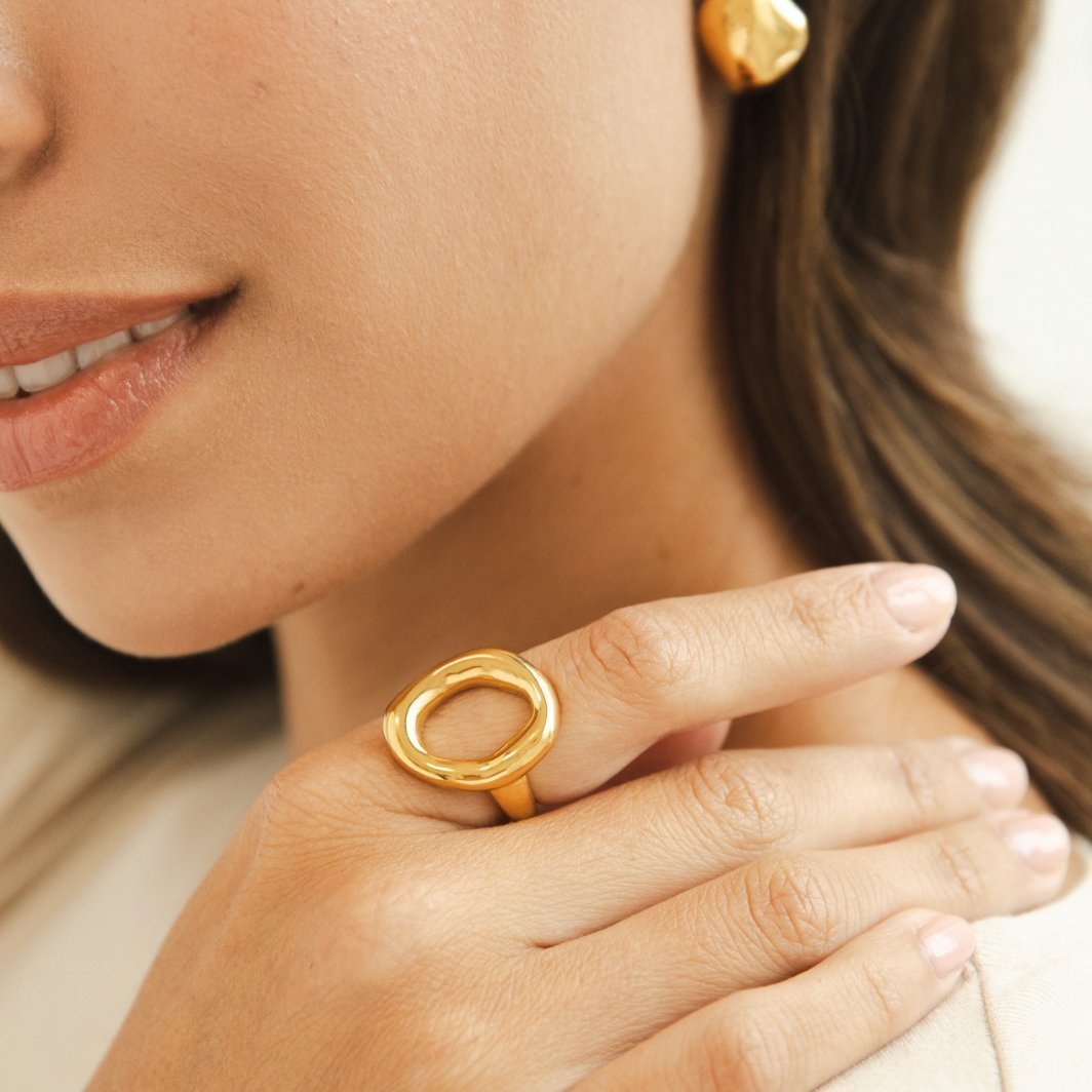 Dahlia Loop Gold Ring - NAVALLIRing
