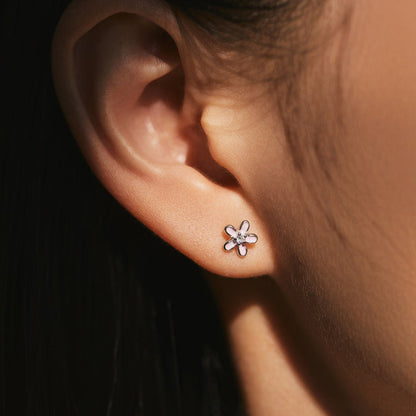 Daisy Sterling Silver Studs - NAVALLI