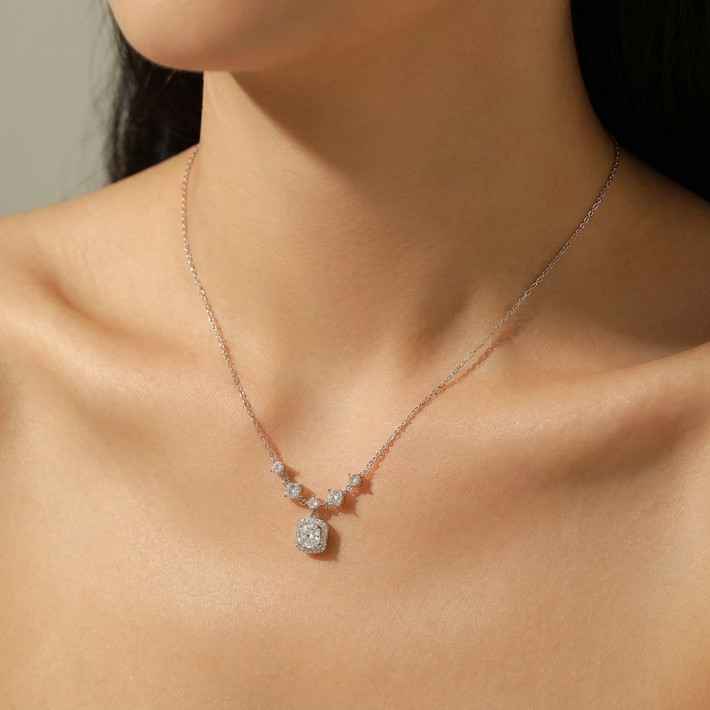 Elodie Silver Pendant Necklace