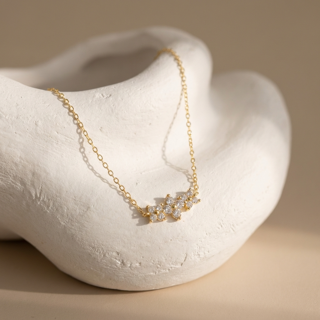 Isla Triple Clover Necklace