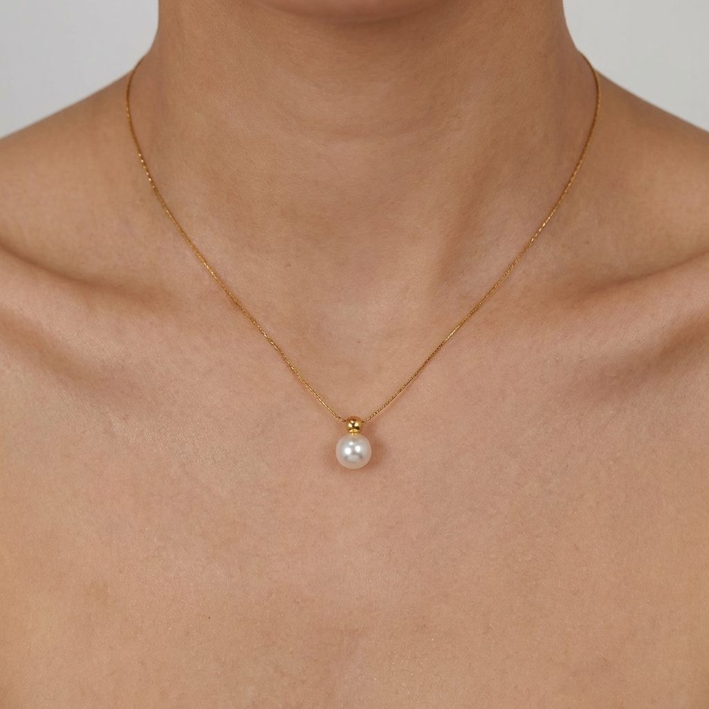 Vera Pearl Drop Necklace