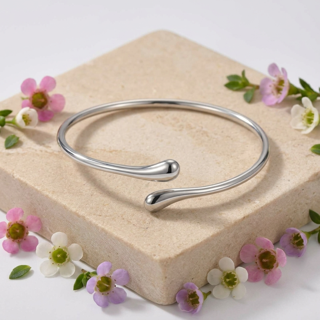 Mila Silver Cuff