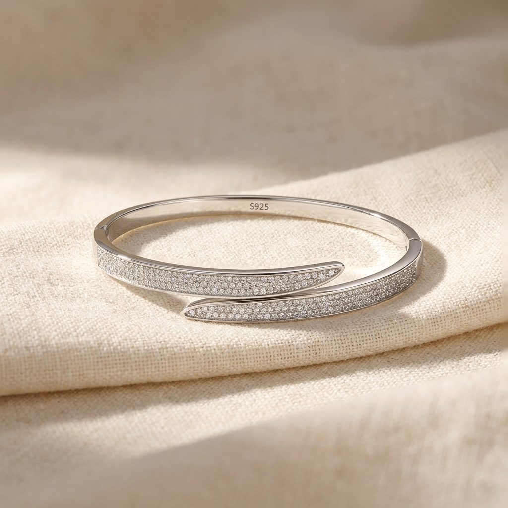 Céline Glow Silver Bangle