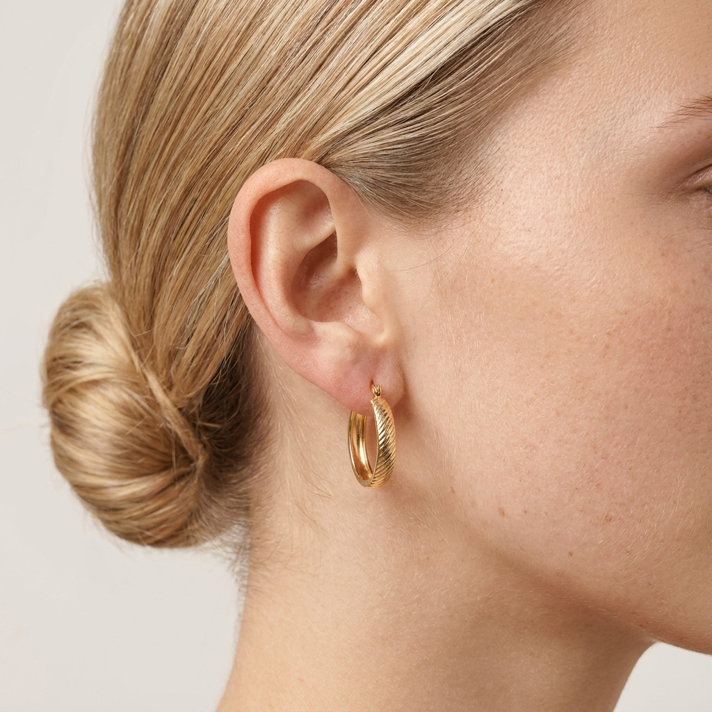 Selene Minimal Hoop Earrings