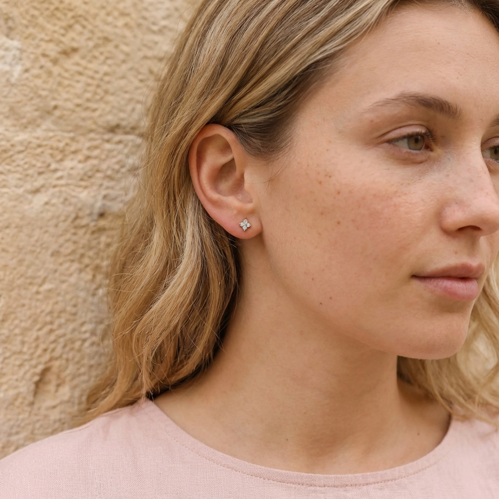 Noa Crystal Stud Earrings