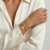 Isla Gold Hearts Bracelet