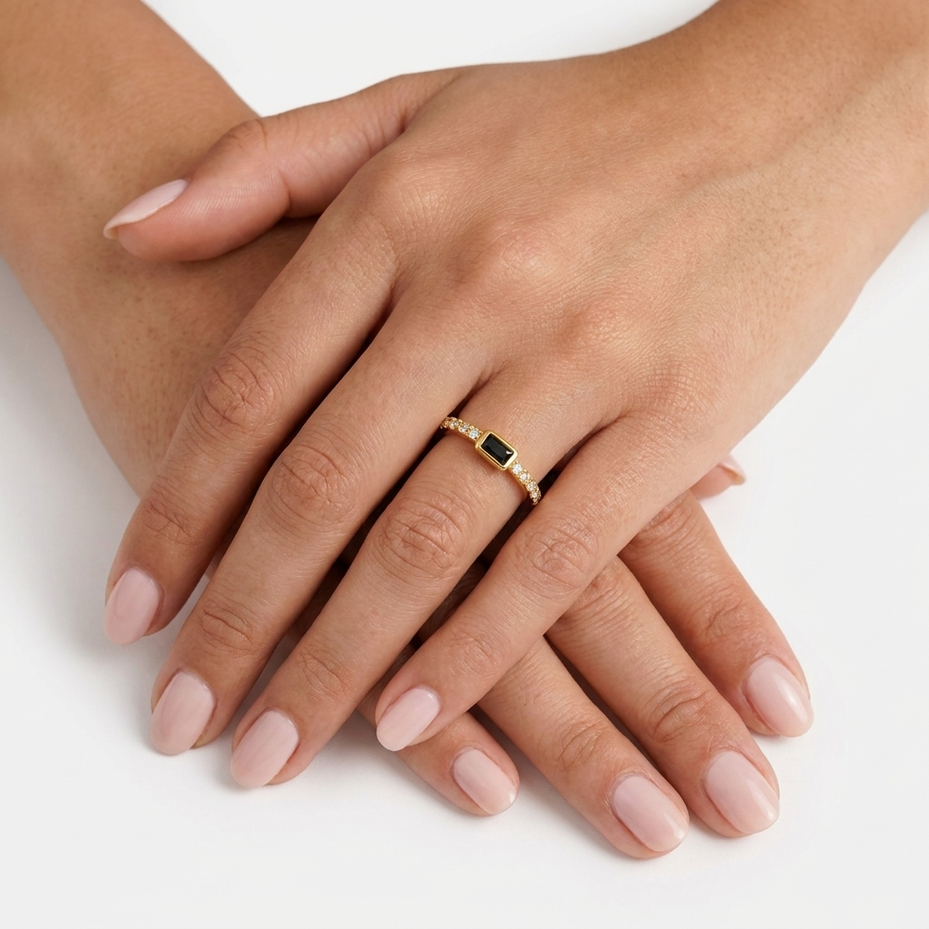 Wren Onyx Ring