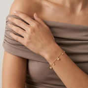Élise Shine Charm Bracelet