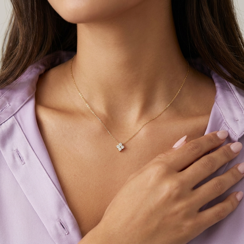 Isla Spark Pendant Necklace