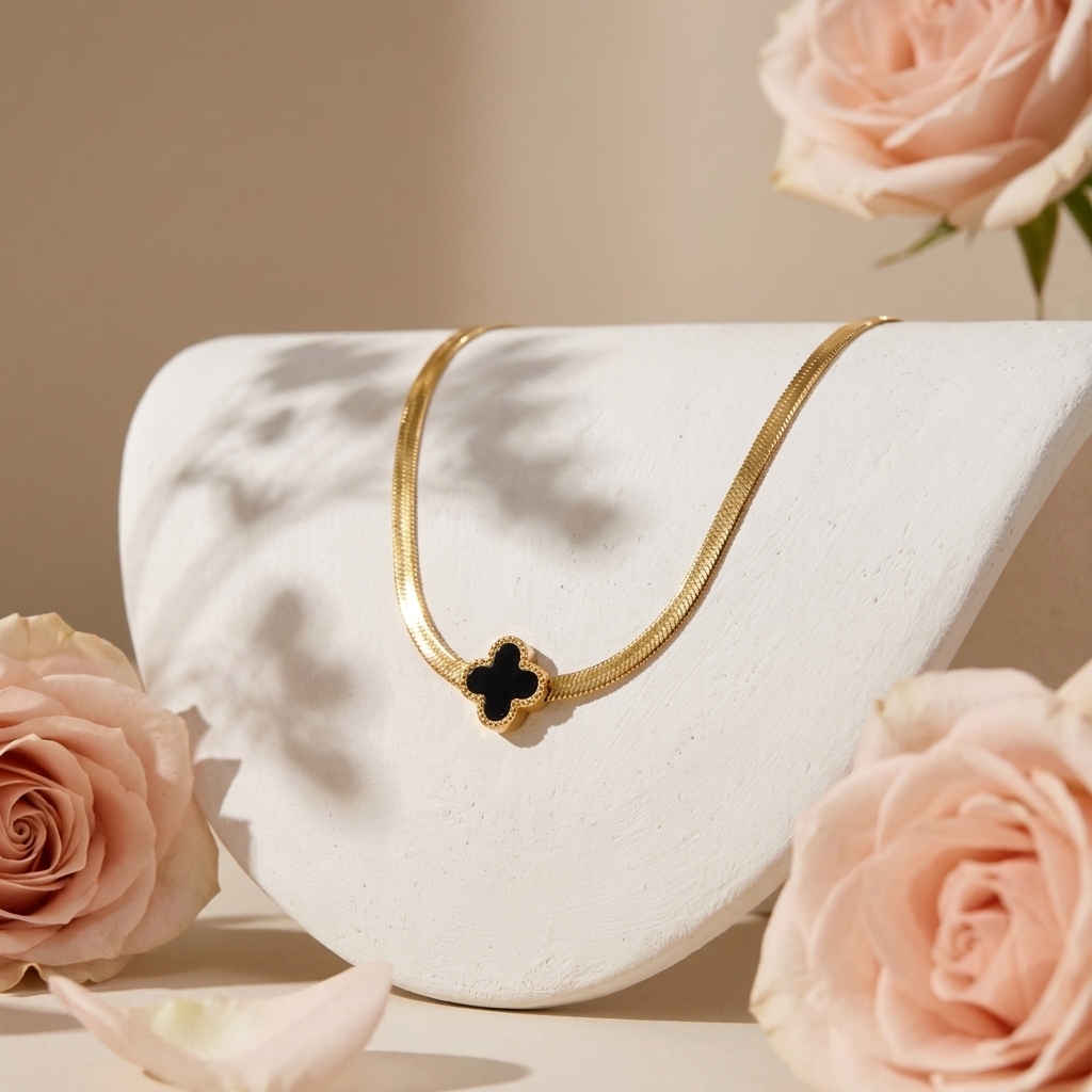 Azalea Lucky Clover Necklace