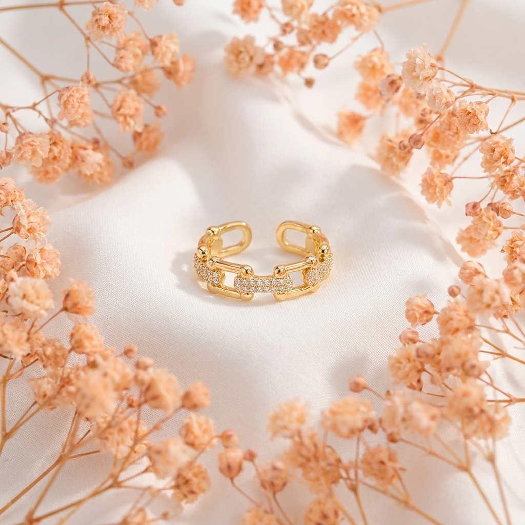 Elara Crystal Ring