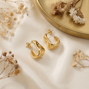 Chloe Gold Wavy Hoops