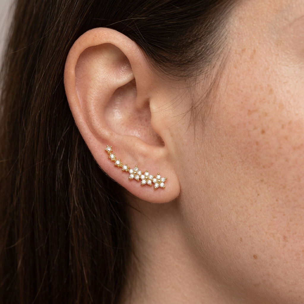 Nova Gold Star Ear Climber