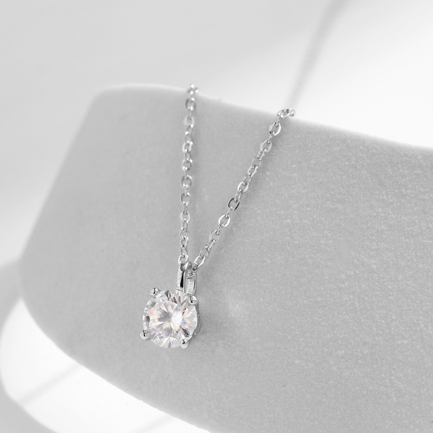 Elara Silver Pendant Necklace - NAVALLI
