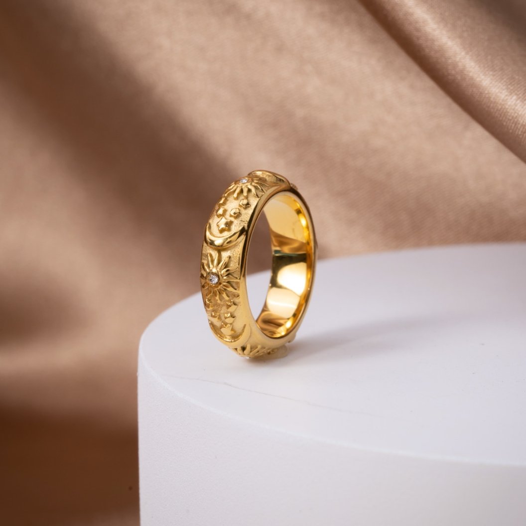 Elodie Celestial Gold Ring - NAVALLIRing