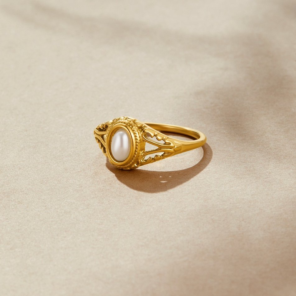 Giselle Royal Pearl Ring - NAVALLIRing