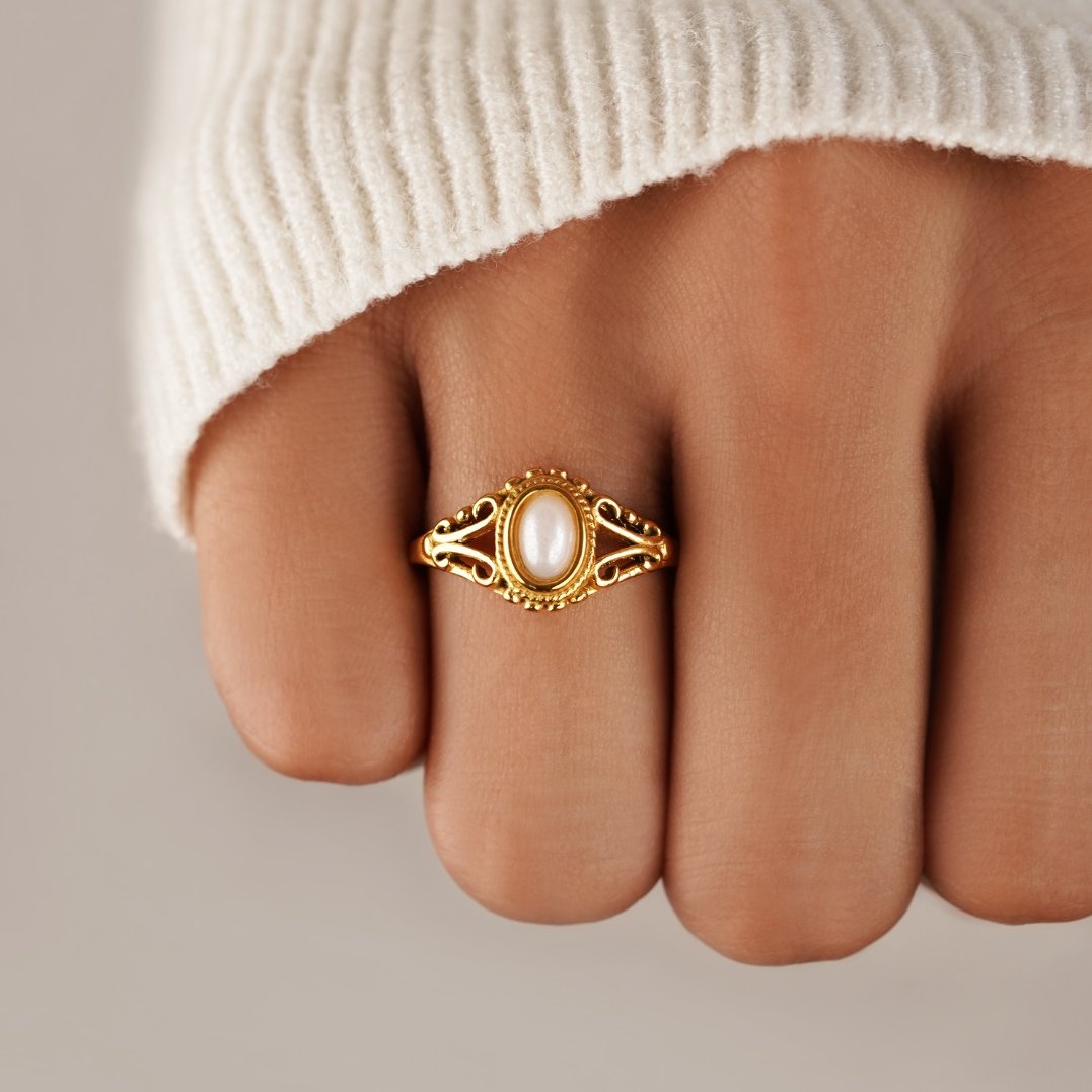 Giselle Royal Pearl Ring - NAVALLIRing