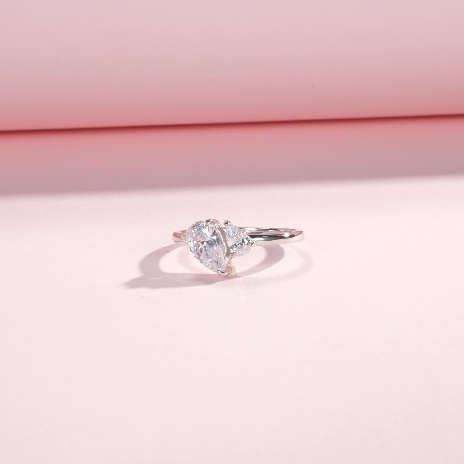 Inaya Silver Ring - NAVALLI