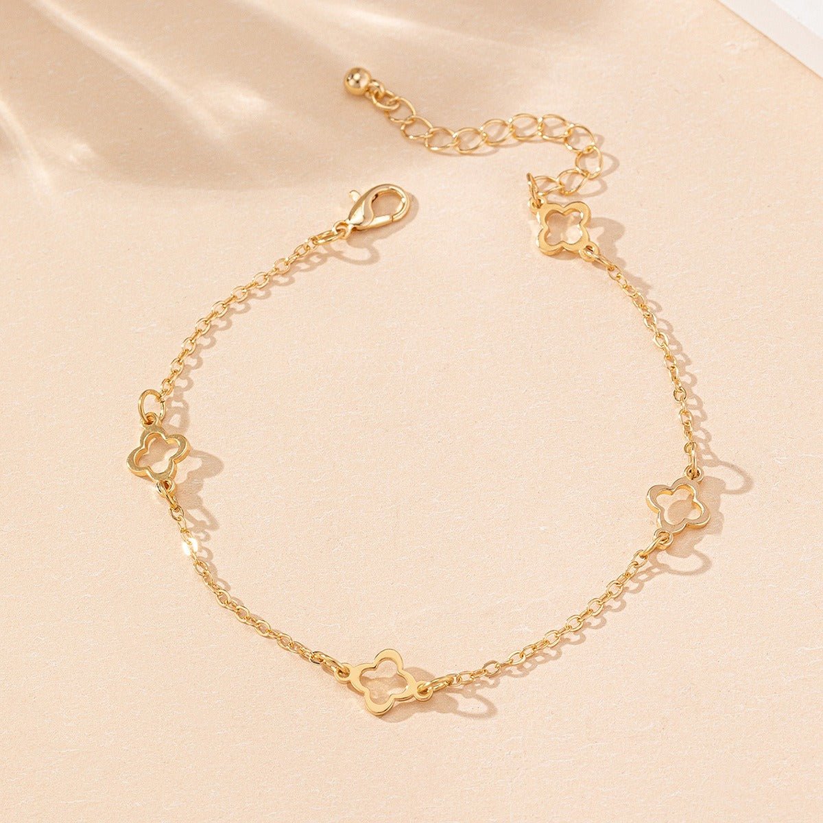 Iris Lucky Clover Anklet - Gold - 2