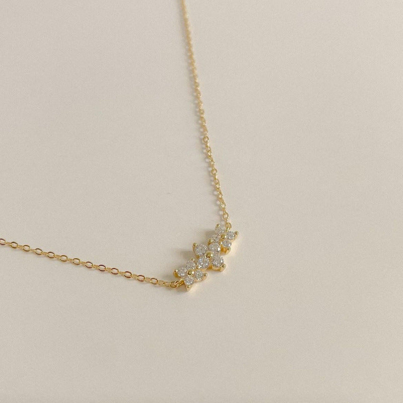 Isla Triple Clover Necklace - Gold - 4