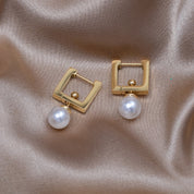 Lunette Pearl Frames - NAVALLIEarrings