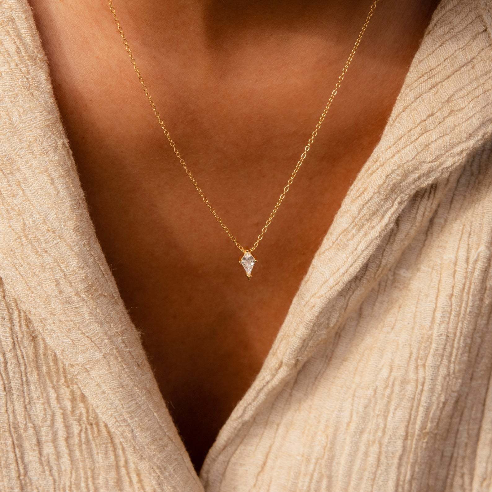 Lyra Crystal Pendant Necklace - Gold - 1
