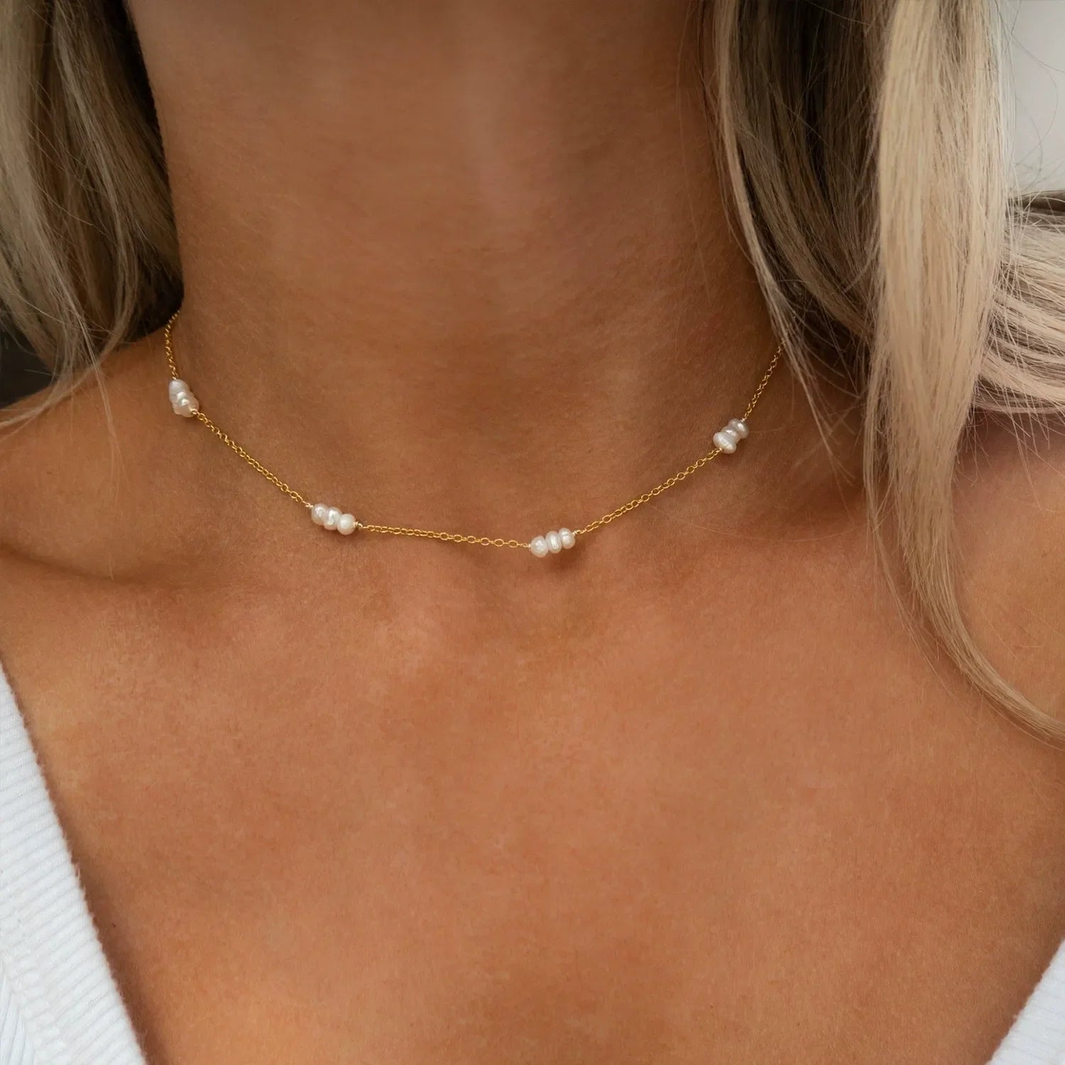 Noa Petite Pearl Necklace - Necklace - Gold - 1