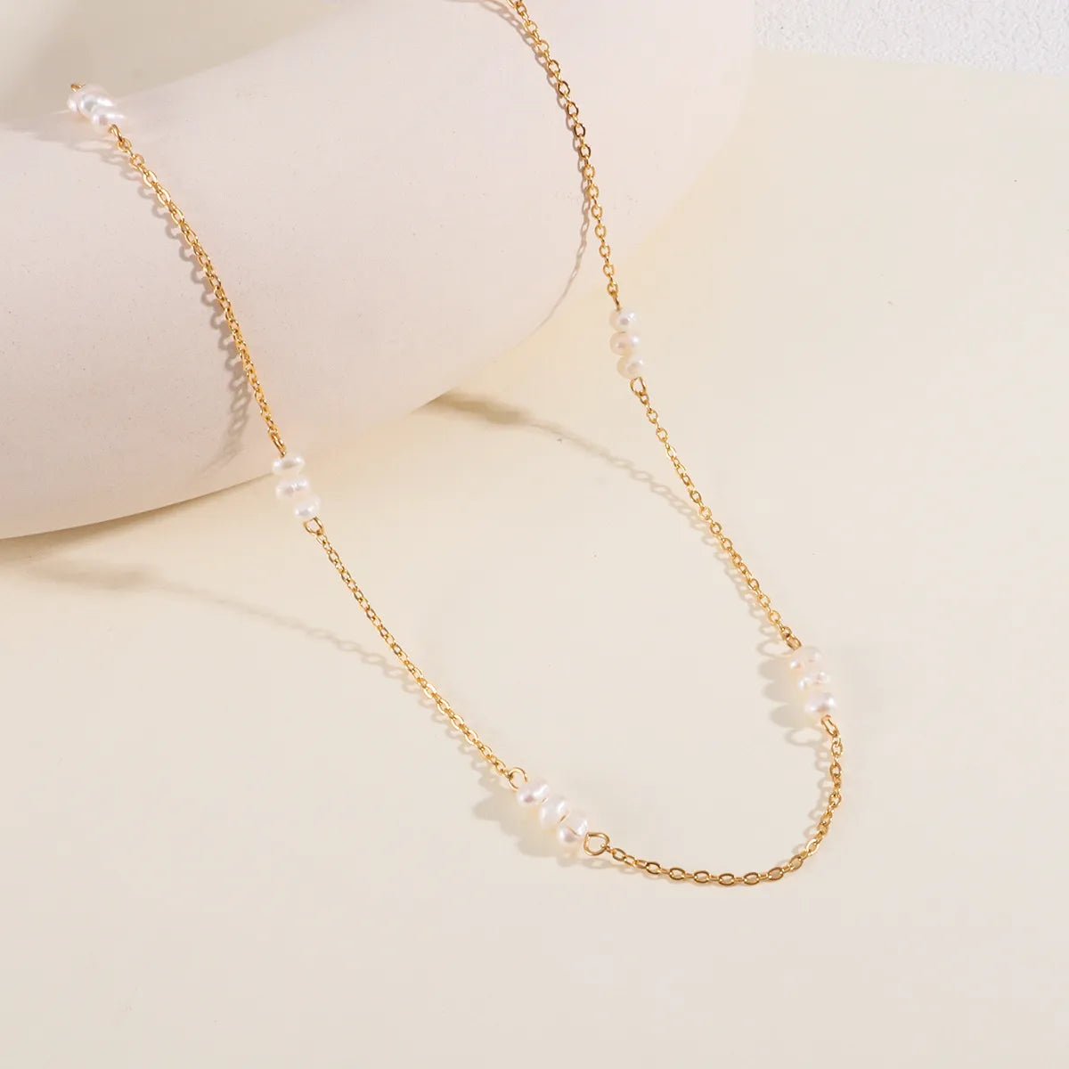 Noa Petite Pearl Necklace - Necklace - Gold - 4