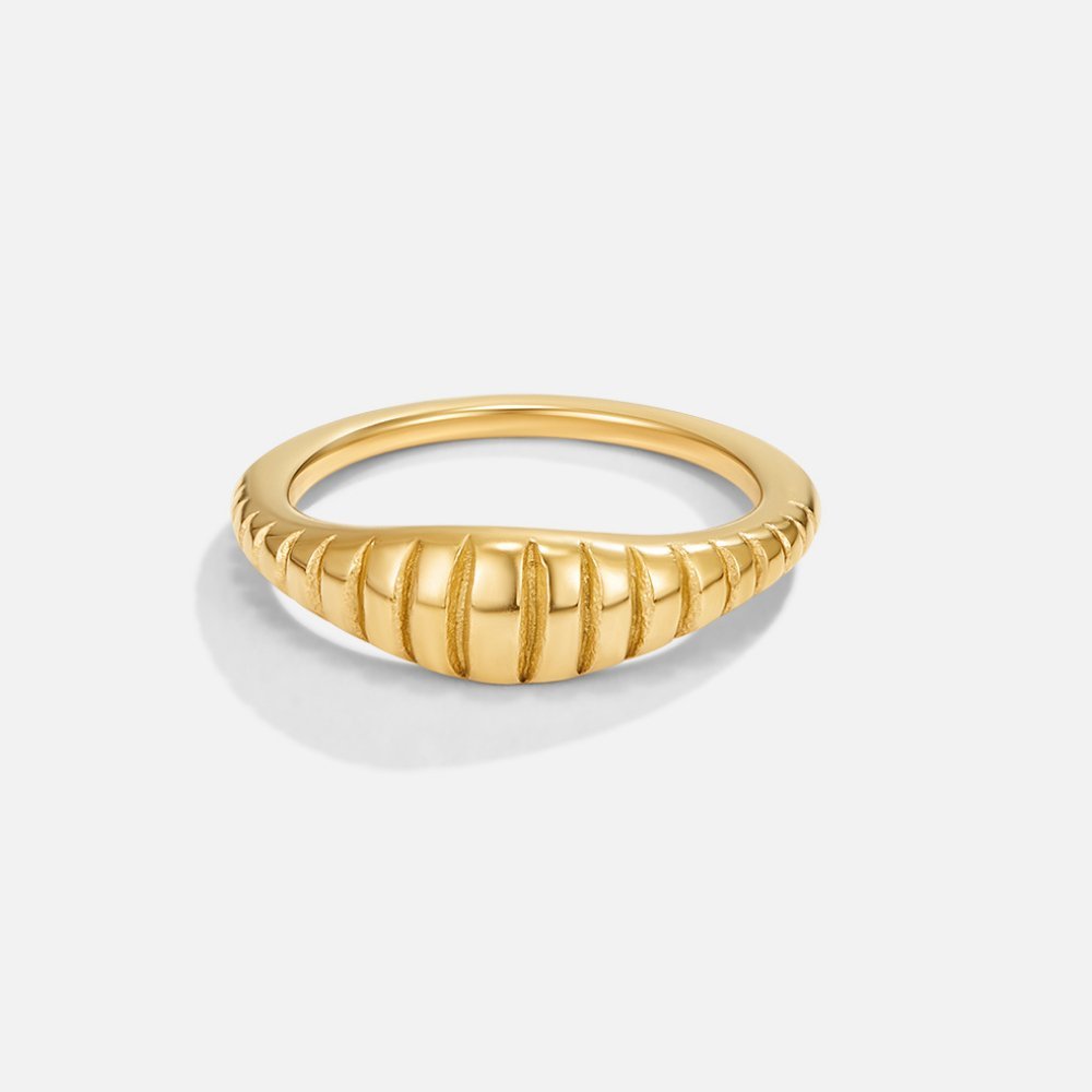Nola Croissant Ring - NAVALLIRing