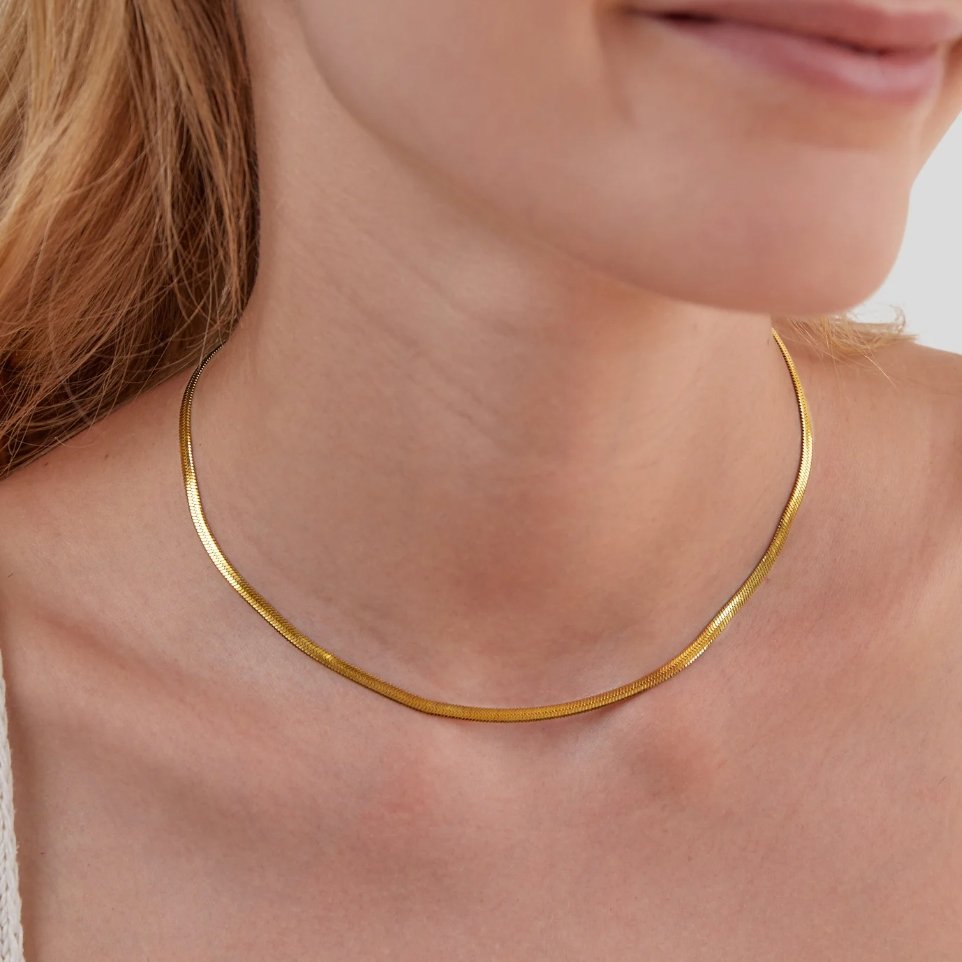 Rhea Crystal Necklace - NAVALLINecklace