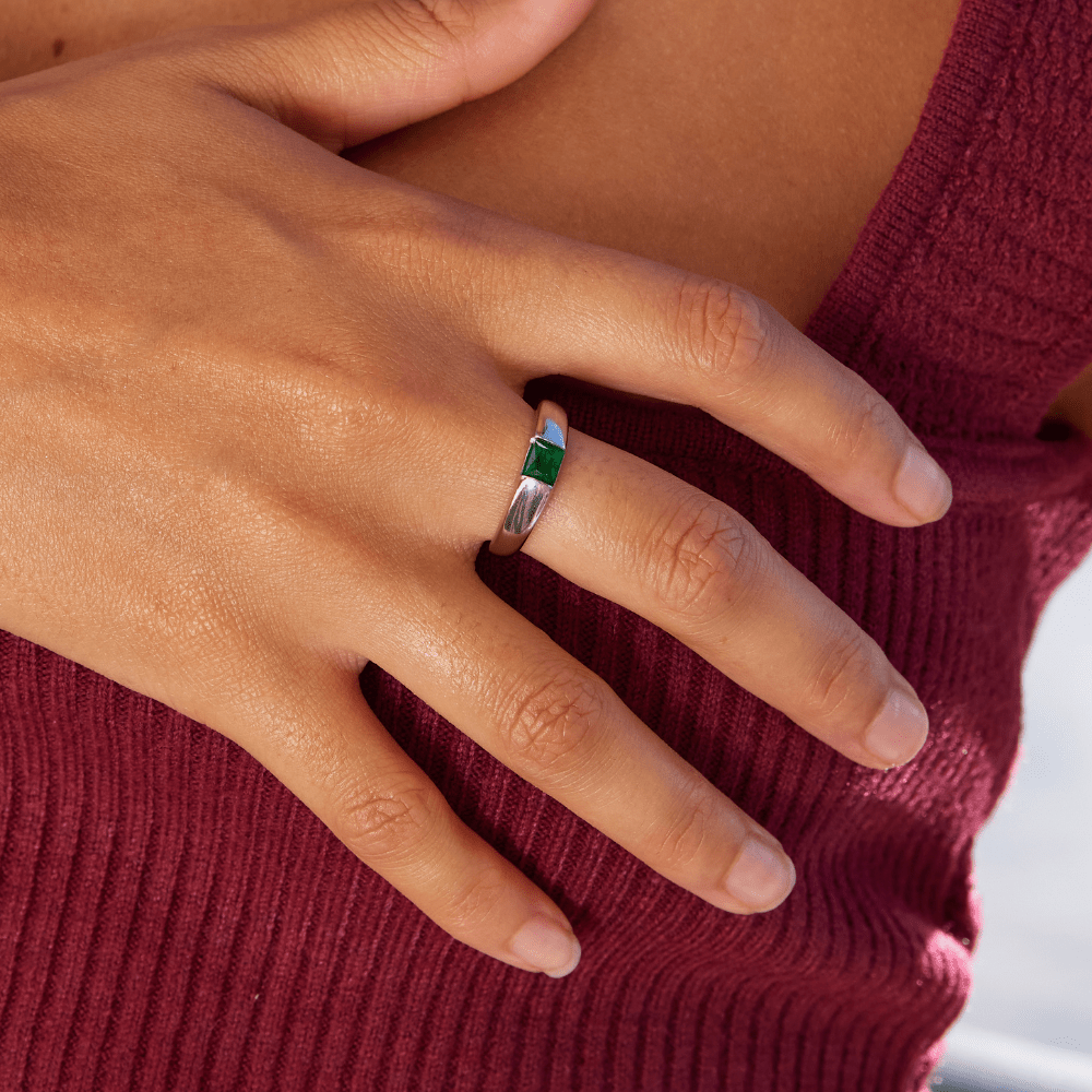 Rhea Emerald Ring - NAVALLIRing