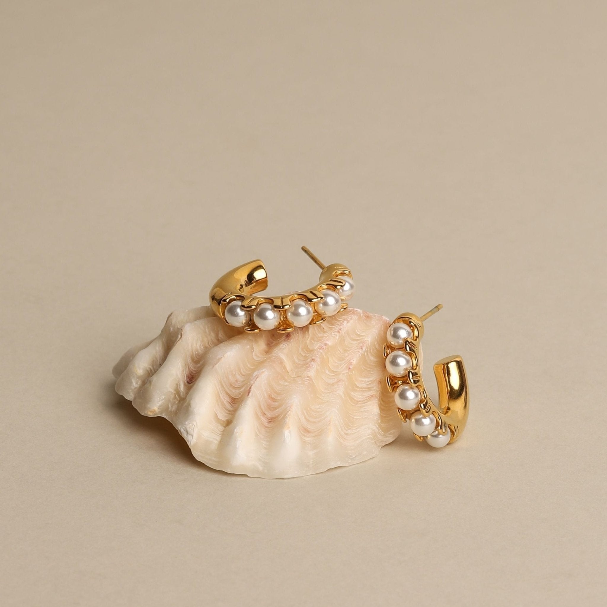 Sage Pearl Huggies - pair of earrings - Silver - 4