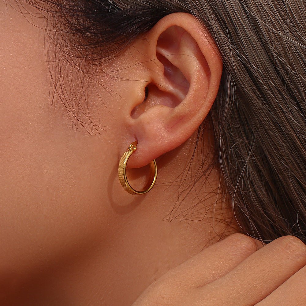 Selene Minimal Hoop Earrings - 3