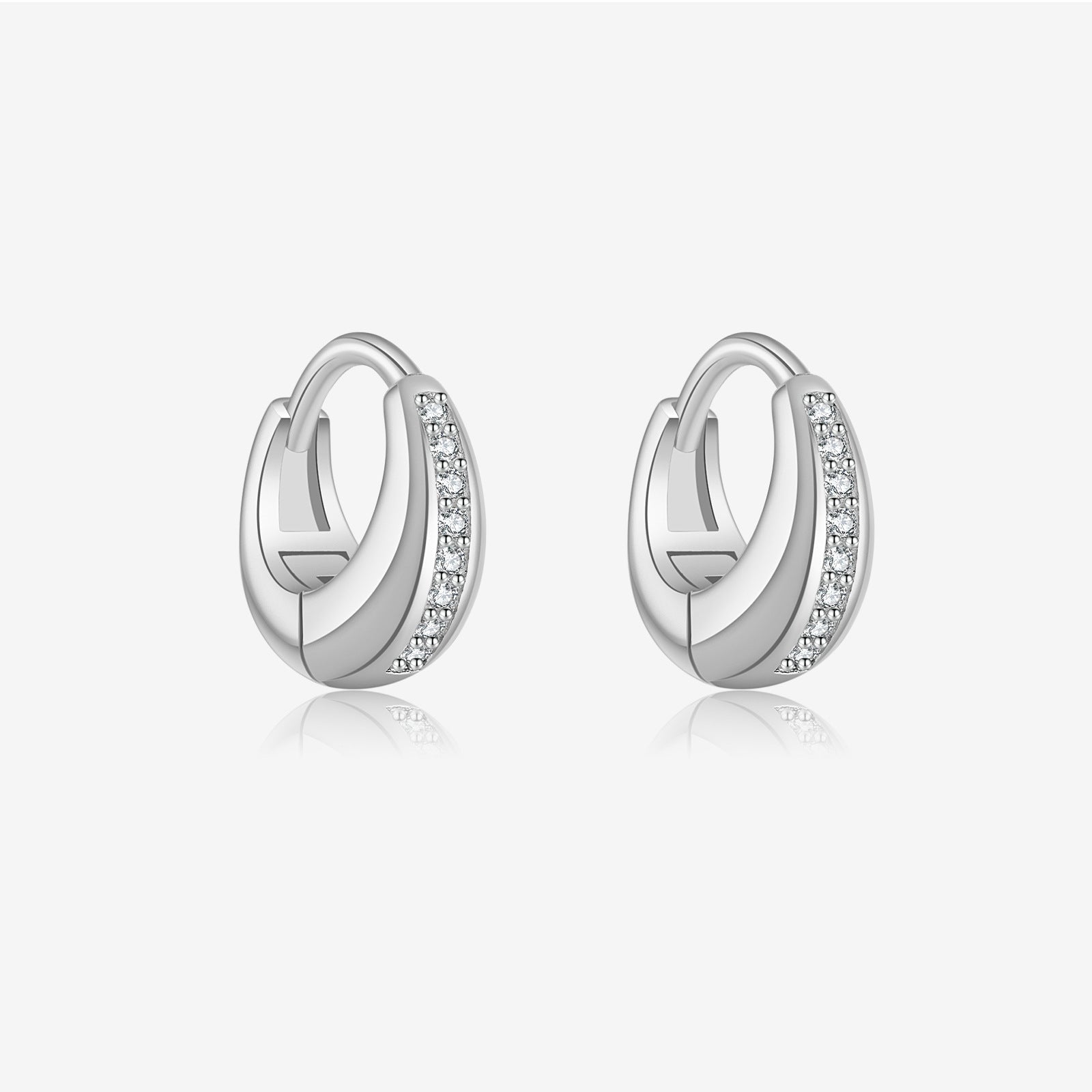 Suri Dainty Huggies - Platinum - 4