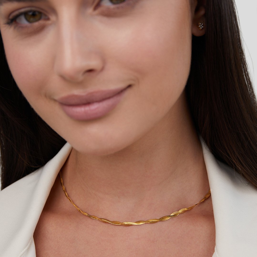 Ulina Gold Necklace - NAVALLINecklace