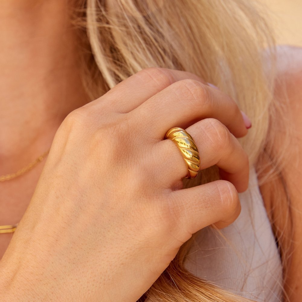 Una Croissant Ring - NAVALLIRing