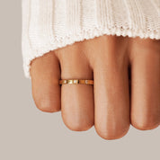 Xiomara Crystal Ring - NAVALLIRing